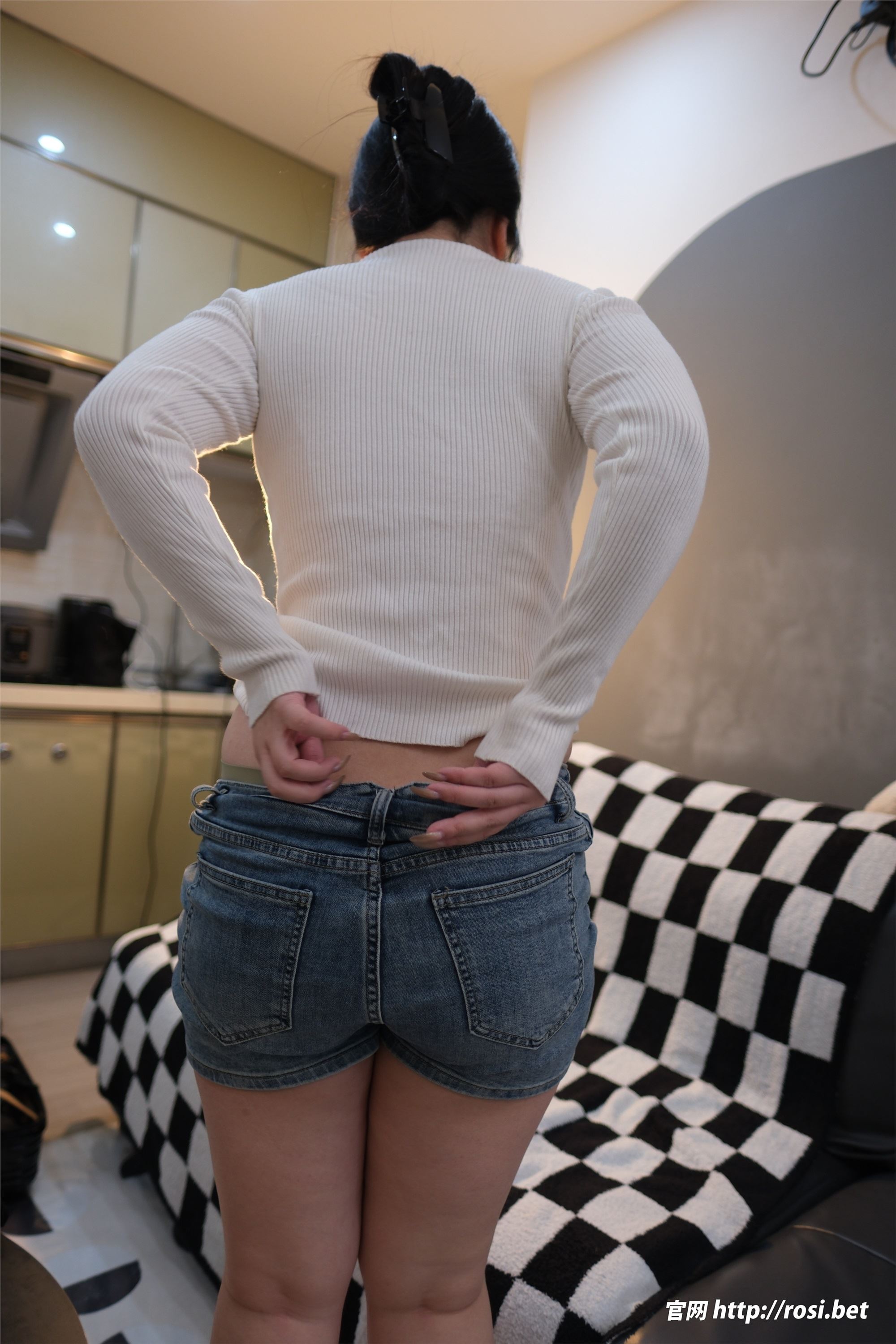 ROSI写真 2025.10.18 NO.5066